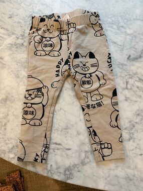 Zara Beige Leggings with Black Lucky Cat Print